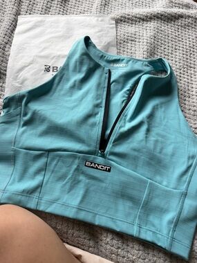 Bandit Teal Zip-Front Performance Crop Top